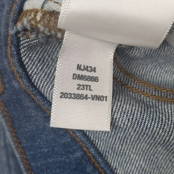 Madewell Taller Kick Out Crop Jeans Cherryville Wash Raw-Hem Womens 23TL [NJ434] - Picture 8 of 16